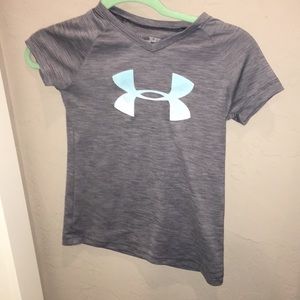 Girls under armour tee